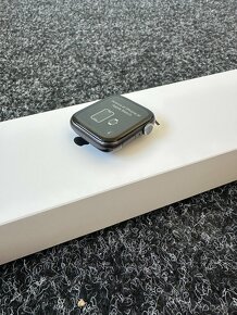 Apple Watch SE 2020 44mm Space Gray KOMPLET (96% Batéria) - 4