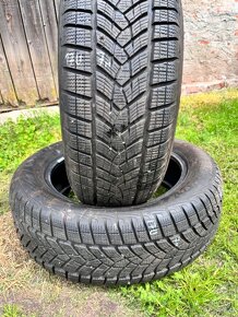 2ks. 215/60 R17 zimní pneu GoodYear - vzorek 7mm - 4