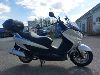 2017 SUZUKI BURGMAN UH 200 ABS, naj, 8000 km po servisu - 4