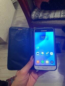 Samsung galaxi J3e - 4