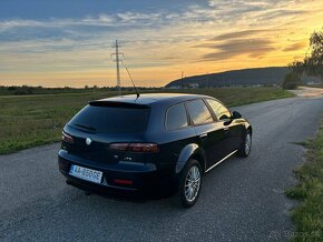 Alfa Romeo 159 Sportwagon 2006 - 4