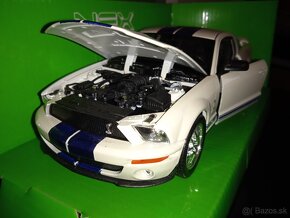 Model Ford Mustang GT 500 2007 1:24 Nex Models Welly - 4