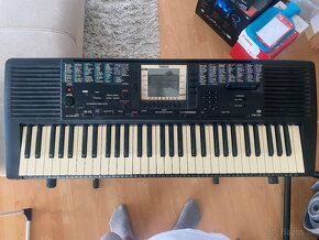 Yamaha PSR 330 - 4