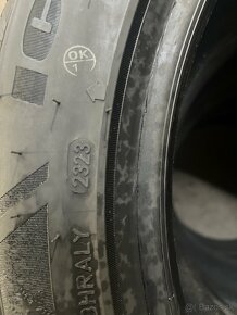 235/45R17 97V - 4