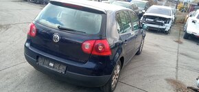 VW Golf 5 - 4