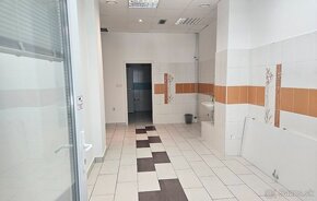 PREDAJ - OBCHODNÝ PRIESTOR 100 m2 ID 027-15-FIJA - 4