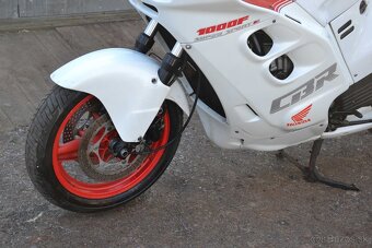 Honda CBR 1000F (SC21), 1. majitel - 4