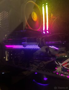 ASUS ROG STRIX Radeon RX 6750 XT O12G GAMING - 4