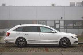 Škoda Superb Combi 1.6 TDI CR DPF Ambition - 4