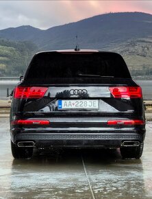 Audi Q7 3.0 TDI 272k - 108.000km - Full vybava - 7 miest. - 4