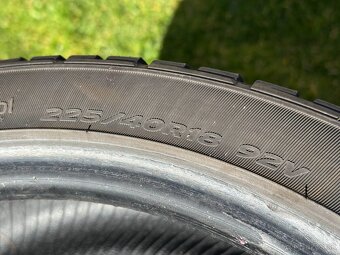 225/40 R18 - 4