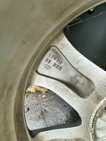 5x114,3 r17  Toyota RAV4 - 4