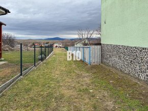 POZEMOK NA STAVBU RD v príjemnej lokalite - Zbehy - 501 m2 - 4