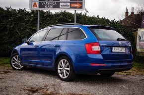 Škoda Octavia Combi 2.0 TDI Elegance DSG - 4