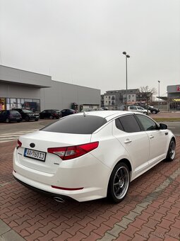 KIA Optima - 4