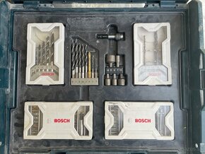 BOSCH Profesional batériová vŕtačka - 4