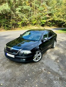 Škoda octavia 2 2.0 TDi RS line - 4