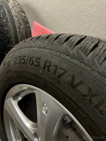 Predám kolesá Audi Q5 - 5x112 R17 so zimnými pneu 235/65/R17 - 4