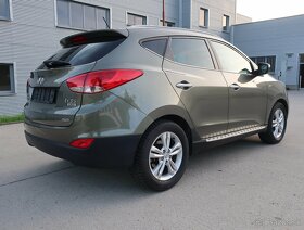 Hyundai ix35 r.2012 2,0 CRDi 4x4, PREMIUM, park.kam, AUTOMAT - 4