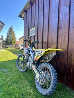 Suzuki RMZ 250 - 4