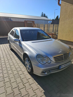 Mercedes-Benz C220 W203 - 4