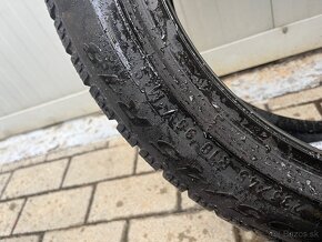 ZIMNÉ PIRELLI 20€ 2ks 235/45R18 - 4