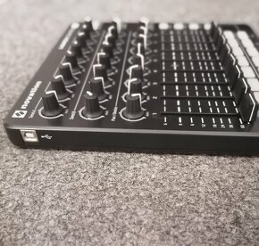 NOVATION LAUNCH CONTROL XL - 4