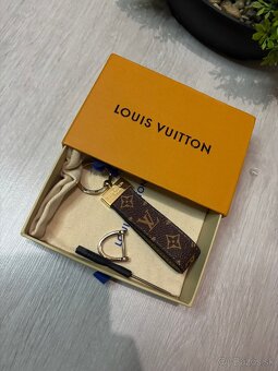 Louis vuitton prívesok - 4