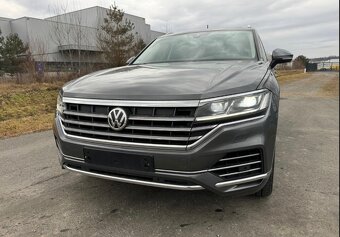 Volkswagen Touareg 3.0 V6 TDI 4Motion - 4