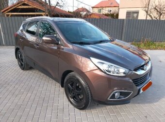 Hyundai ix35 4WD 2.0 CRDi 100Kw 6.St Manuál - 4