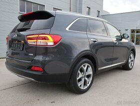 Kia Sorento 2017 2,2CRDI Rebel 4x4 šedá tm.metalíza, AUTOMAT - 4