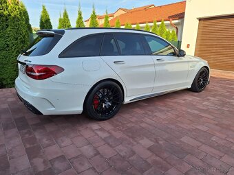 Mercedes-benz c63 s amg - 4