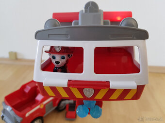 Hasičské auto Spin Master Paw Patrol s efektami + 3 grátis - 4