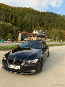 Predám BMW e92 325i - 4