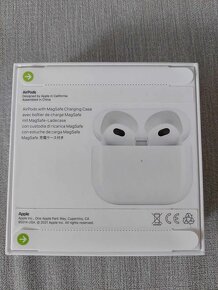 Apple AirPods 3 s nabijacim puzdrom Magsafe - NEOTVORENE - 4