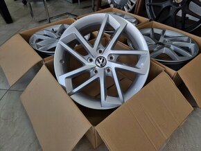 Originalne Alu disky elektróny 5x112 r17 Audi Škoda Seat - 4