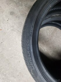 225/40R18 - 4