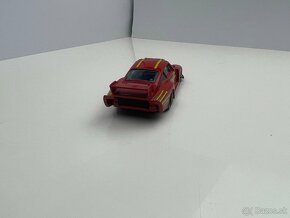 Auto - 1:45 - Porsche 935 TT - Bburago - Taliansko - 4