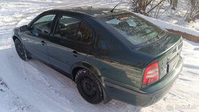 Škoda Octavia 1 1.6i 55kw benzín - 4