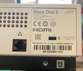 X Box One S - 4