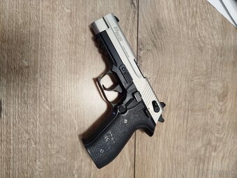 Predám Sig Sauer 22LR - 4