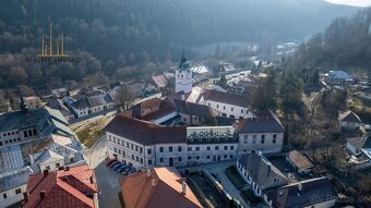 Na predaj historický objekt, dom v centre mesta Gelnica - 4