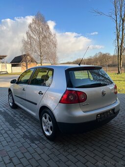 Volkswagen Golf 5 1.6 Benzin + LPG = 75kW, rv 2009 = - 4