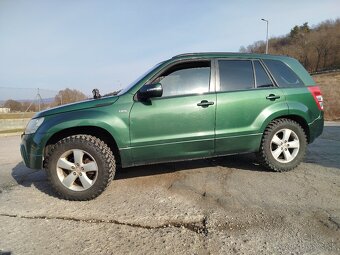 Suzuki Grand Vitara 1,9ddis rv2010 - 4