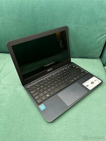 Asus X205TA EeeBook - 4