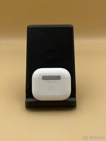 Apple AirPods 3 s Lightning púzdrom - skvelý stav - 4