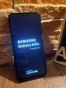 Samsung Galaxy A20e - 4