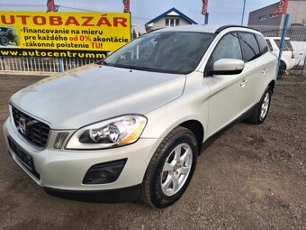 Volvo XC60 D5 AWD Momentum Geartronic - 4