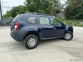 Dacia Duster 1.6i - 4