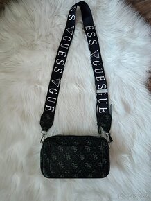 kabelka guess crossbody čierna - 4